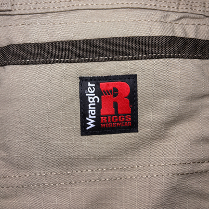 Women's Wrangler RIGGS Workwear Ripstop Ranger Slim Cargo Pant